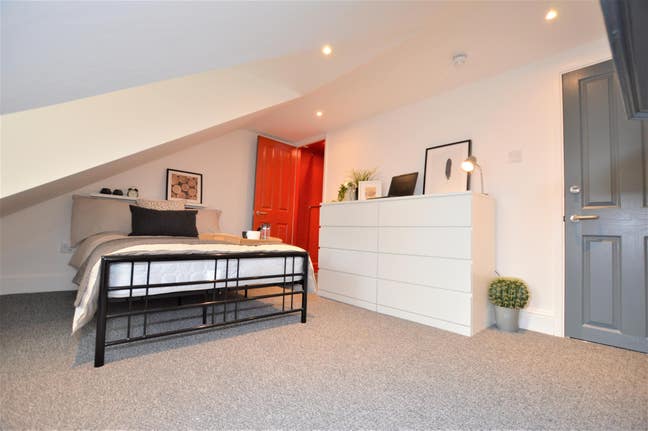 Double  | Hospital | Deposit Free Option Main Photo