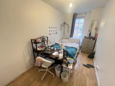Double Room Near Lse (Holborn/Chancery Lane) Main Photo