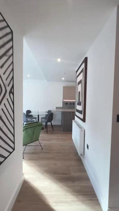 Luxury 2 Bedroom, 2 Bathroom Furnished Apartment;  Main Photo