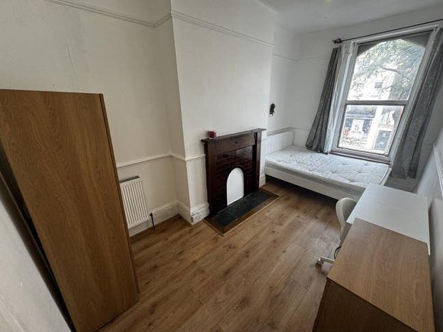 THREE doubles in Elephant & Castle -from £208pw Main Photo