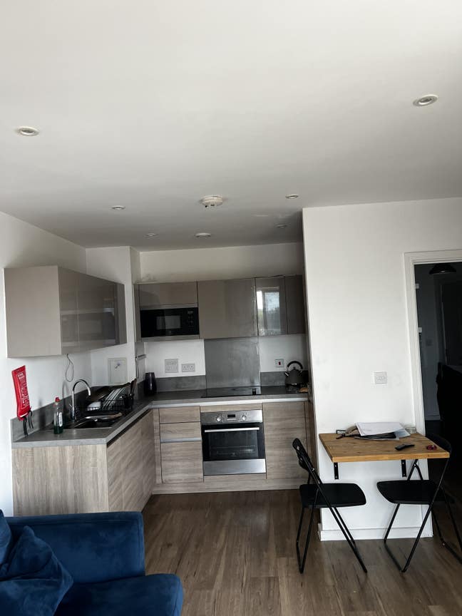 1 bedroom flat in Canning Town  Main Photo