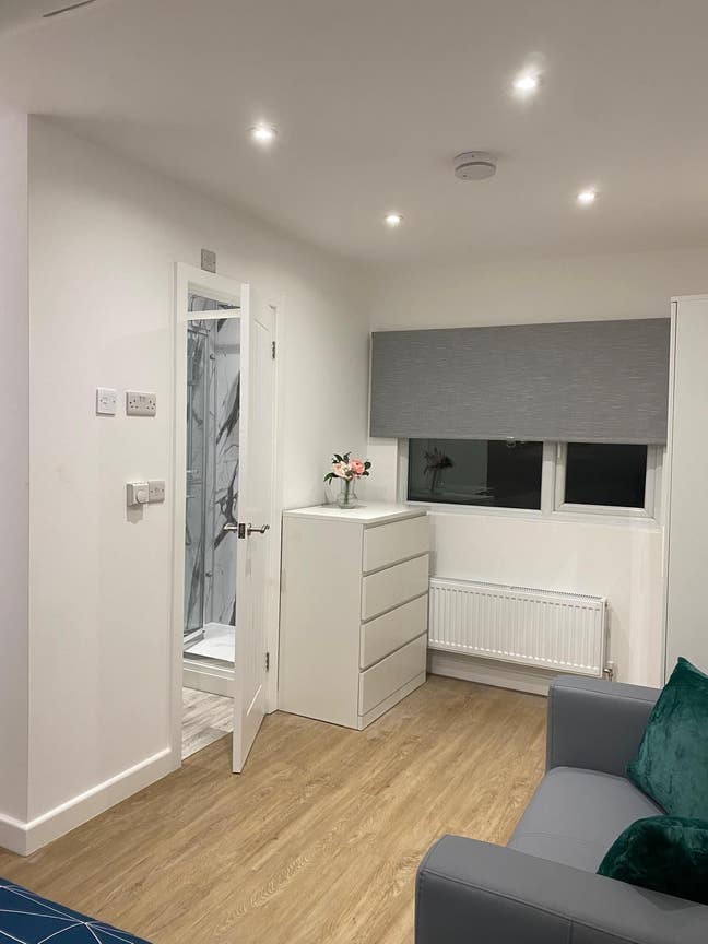 Beautiful Loft Room (En-Suite) Main Photo
