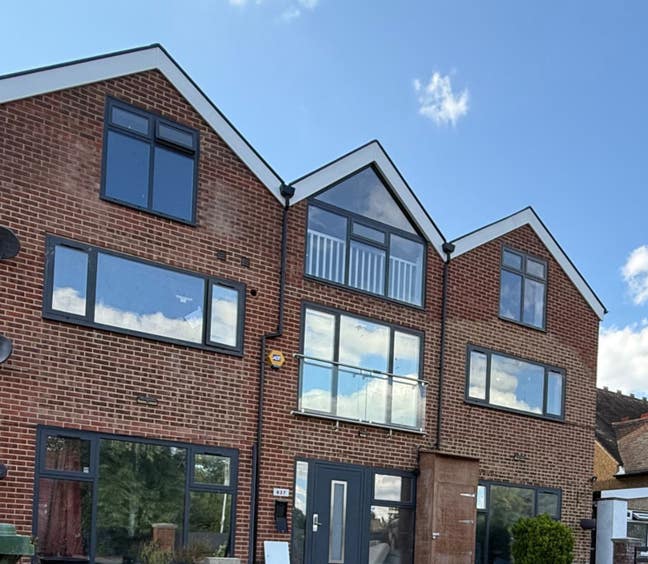 Newly Built Furnished Studio Flat – Ilford IG6 Main Photo