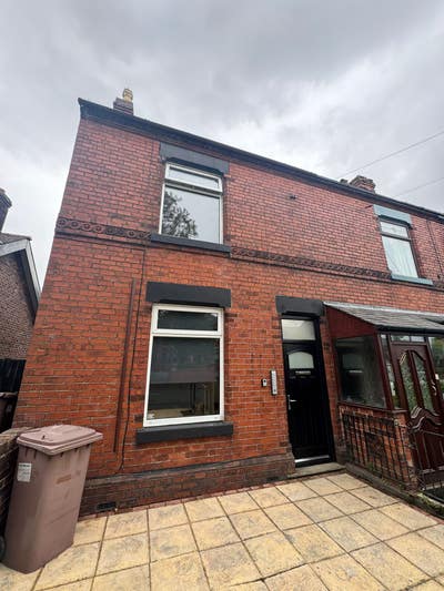 House share Ashton In Makerfield WN4 Main Photo