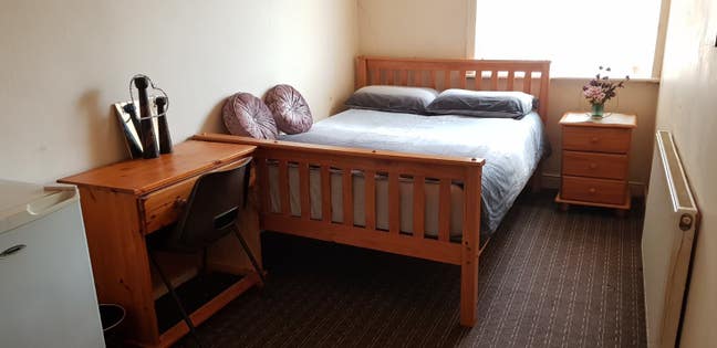 Double room in great BD1 City Centre location Main Photo