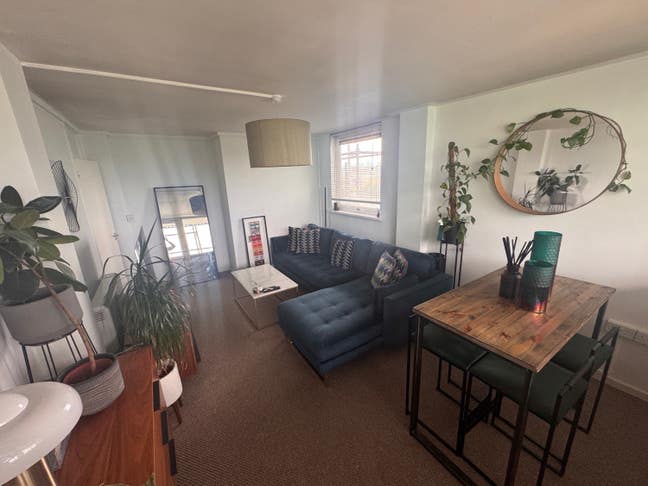 Cosy home near Manchester CC. Bills included Main Photo