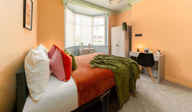 🌟 New 6-Bedroom House Share Main Photo