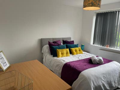 🌟 Executive Double nr Trafford Centre 🛍️✨ Main Photo