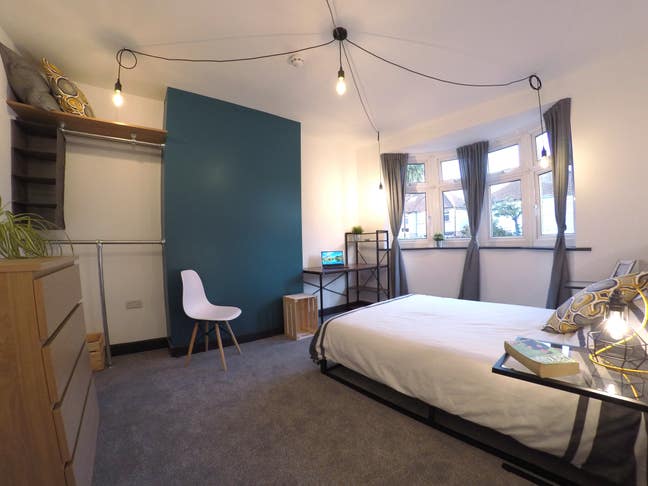 5☆ HouseShare All Bills + Cleaner Inc Main Photo