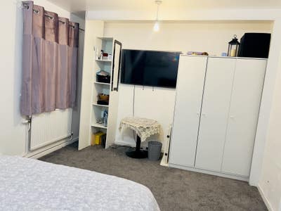 Room to rent  Main Photo