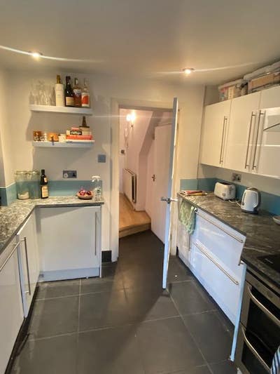 Fulham, 3 bed flat, Gdn . suit 2/3 sharers nr tube Main Photo