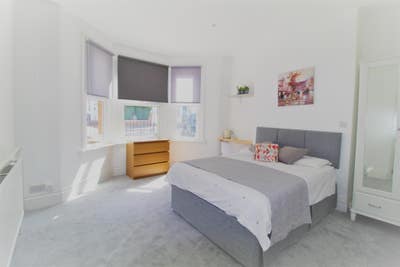 4 X Rooms Available - Hospital - Double Rooms  Main Photo