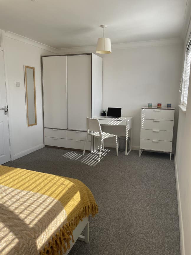 🏠 Double Room £625  | * Low Deposit | Free Rent 🏡 Main Photo