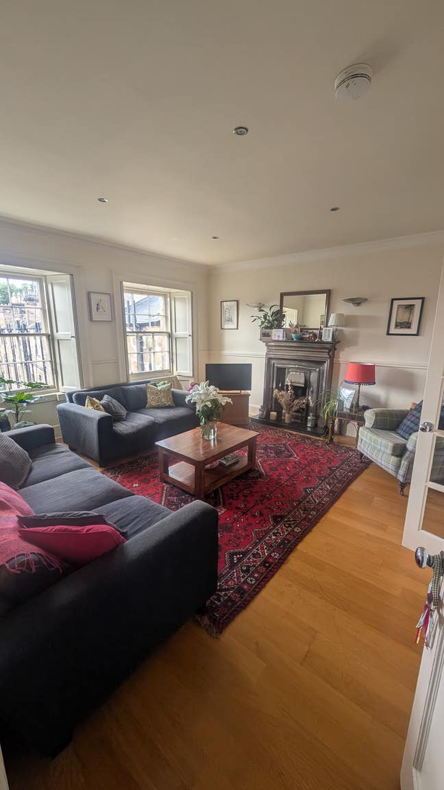 Beautiful Room to Rent in Stockbridge  Main Photo