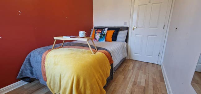Room Plus Office Space in Gateshead Townhouse Main Photo