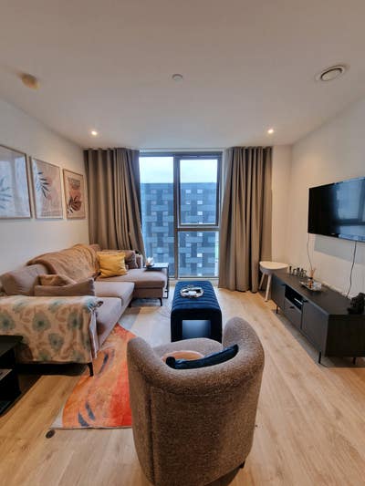 ROOM TO RENT - Salford Media City Main Photo
