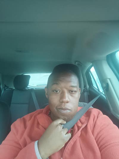 I am a professional male, working as a qualif... Main Photo