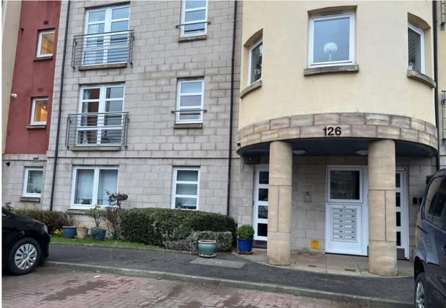 2 Bed Flat, Gylemuir Road, EH12 Main Photo