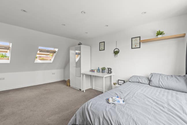 🏡 Ensuite & Double Rooms – Bills & Cleaner Incl. Main Photo