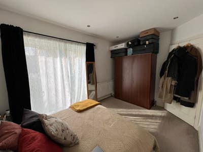 Bright One-Bedroom Flat – Available from 1st Sept Main Photo