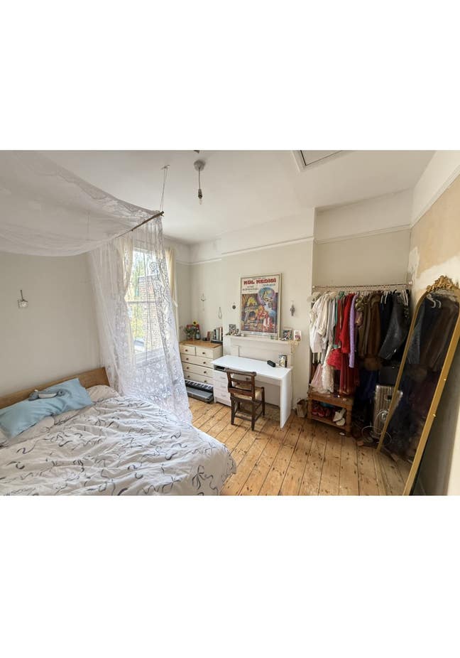 Beautiful Battersea Double Sublet Main Photo
