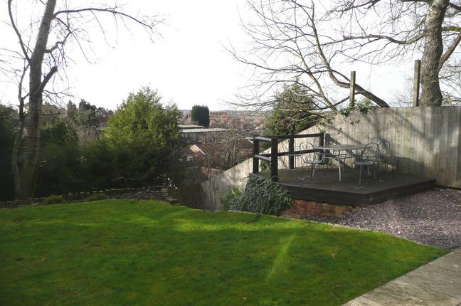 Furnished Double Room in Friendly House Main Photo