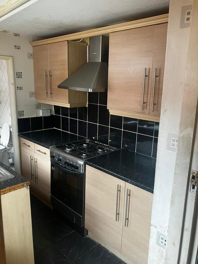 4 rooms available close to town centre Main Photo