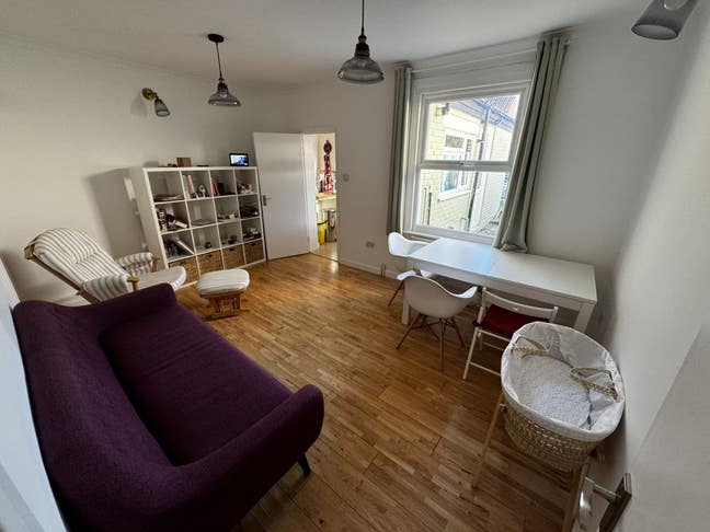 ---Min. 3 months incl. bills--- 2 Bed 2 Bath House Main Photo