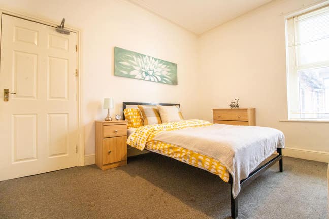 6 Bed House Share - Fully Furnished Main Photo