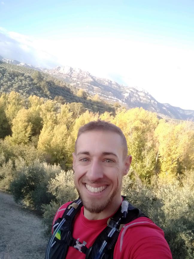 Professional looking to buddy up close to town. Main Photo