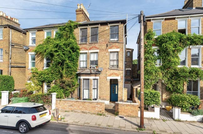 SHORT TERM Large Double near Brixton & Clapham 🌈✨ Main Photo