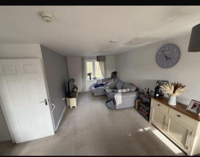 Fully furnished 2 bed flat (no deposit) Main Photo