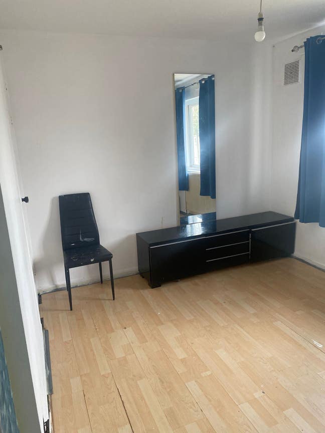 Spacious room to rent in Higham Hill, E17 Main Photo
