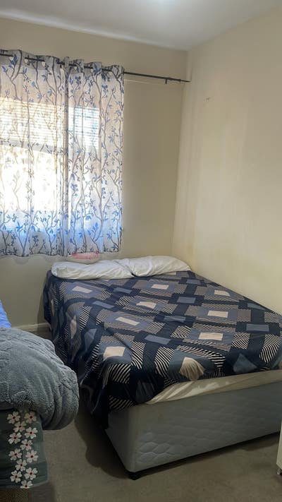  Sharing  double  room for  male - furnished Main Photo