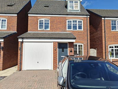 Large Double Bedrooms For Young Professionals Main Photo