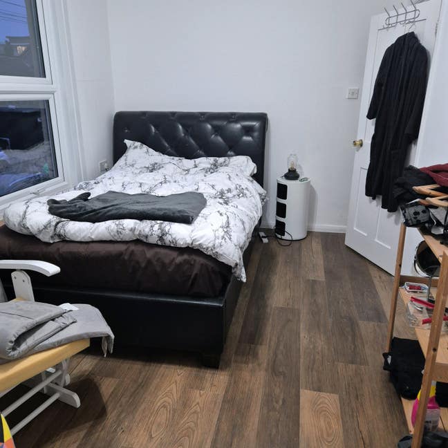 Seeking gay or gay friendly housemate  Main Photo