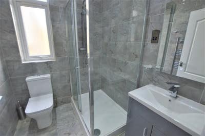 3-bed flat near Turnpike Lane tube Main Photo