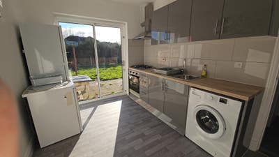 Bungalow for rent long term Main Photo