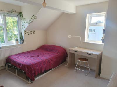 🏡 Tranquil Village Living in the Heart of Oxfords Main Photo