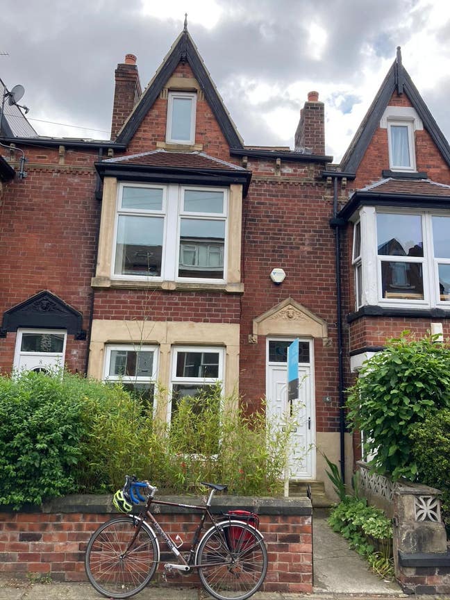 Double room in creative home nr Potternewton Park Main Photo