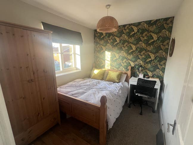 Double room available in 2 bed maisonette,Warmley  Main Photo