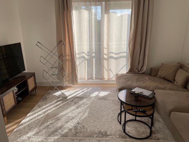 Single and Double bedrooms, City Center Main Photo