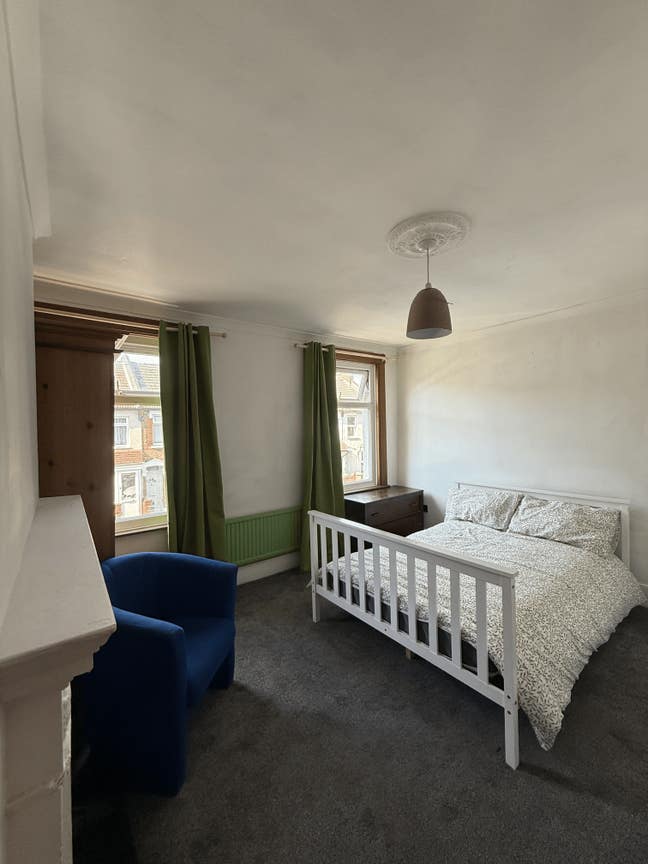 Furnished Double Room in house (East London) Main Photo
