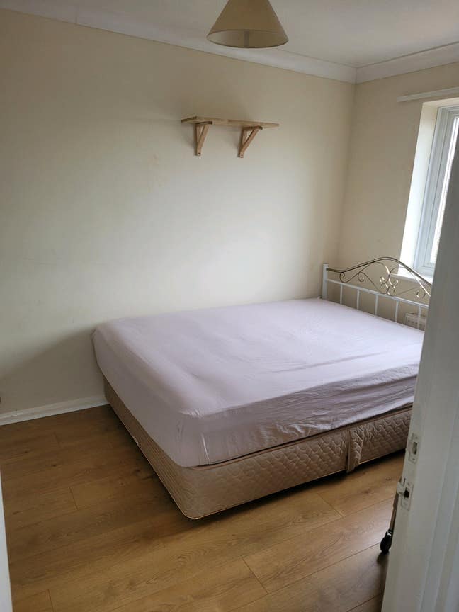 A room  Main Photo