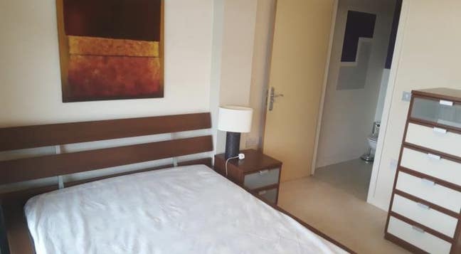 En-suite available  Main Photo