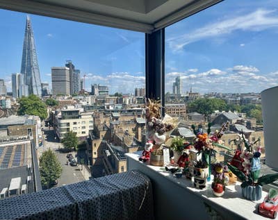 Modern 1-bedroom flat with stunning Shard view Main Photo