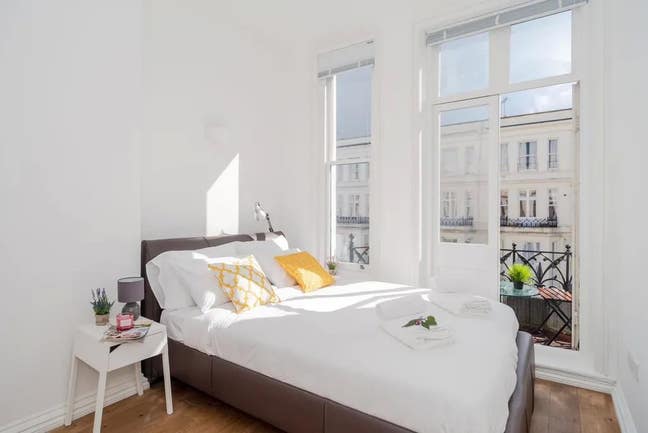 Modern Double Room available in Earl's Court Main Photo