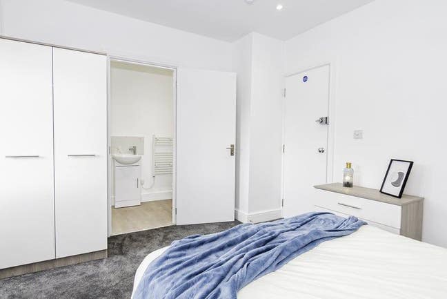 NHS! Large Double Ensuite Room JR/Nuffield/Church Main Photo