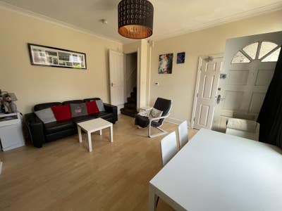 Cosy Double Room in Burley Main Photo