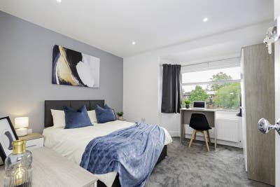 Amazing Large Double Ensuite Room Main Photo